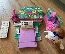 Mixed toys