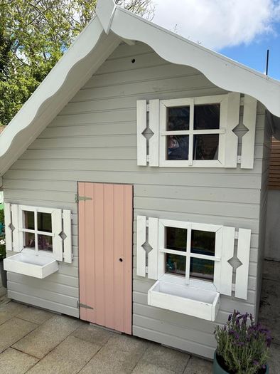 Kids playhouse