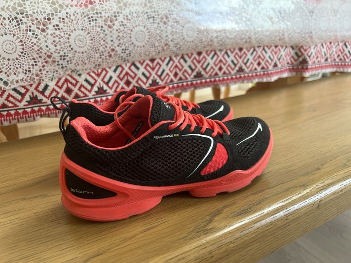 ecco runners