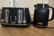 kettle and toaster