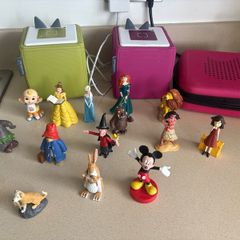 2 tonie boxes and 15 characters