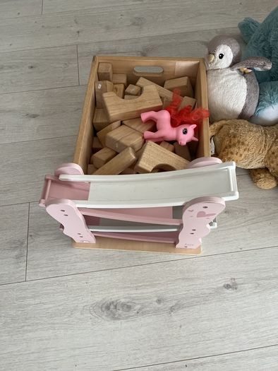 Montessori blocks