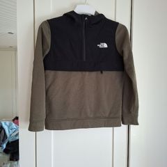 North Face boys 1/4 zip YXL