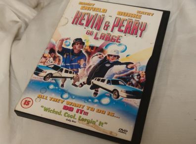 Kevin & Perry Go Large Dvd