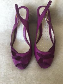 WEDGES - (NEW) Lulu Guinness Raphaella Wedge Sandals. Size 5