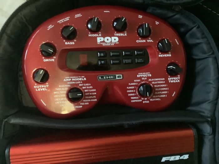 Line 6 POD 2.0 + FB4 foot controller + PSU and soft case.