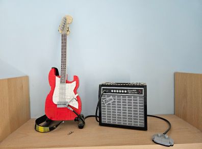 Lego Fender Stratocaster