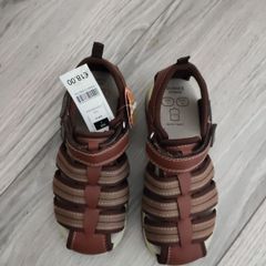 Bnwt Fishermen Sandals size1 Tan
