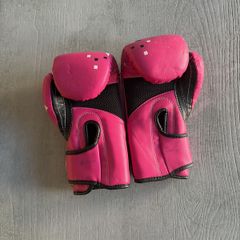 boxing gloves 4pz pink