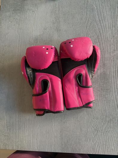 boxing gloves 4pz pink