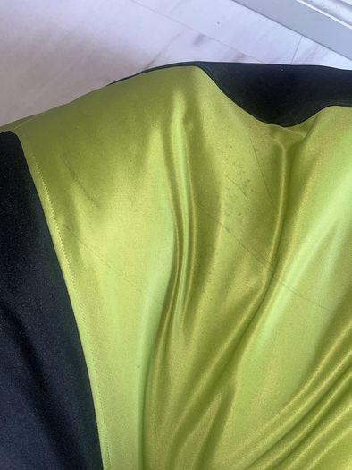 Gaming Beanbag with Massage Features & Integrated Speakers