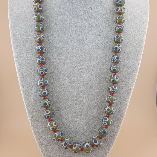 Vintage Venetian Style Thousand Eyes Leaf Green Glass,Blue Eyes Necklace 24 inches