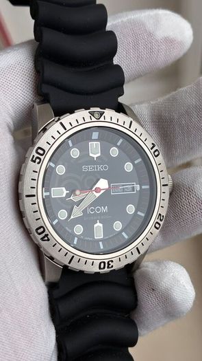 Seiko X Icom 60th Anniversary Limited Edition 200m Diver's Watch