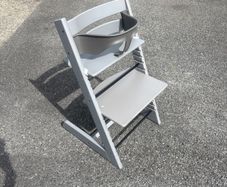 Stoke highchair