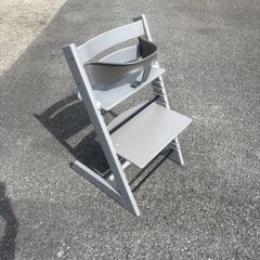 Stoke highchair
