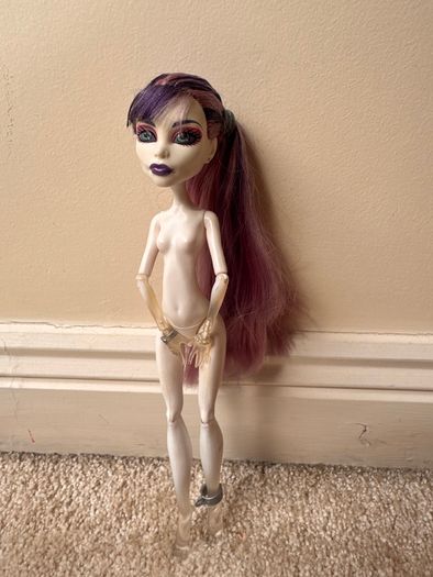 Monster High Doll Spectra Vondergeist Dot Dead Gorgeous Glue Dirty Hair Used Please see photos