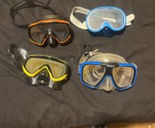 swimming goggles