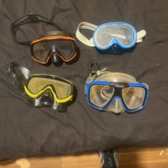 swimming goggles