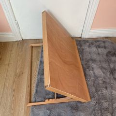 easel