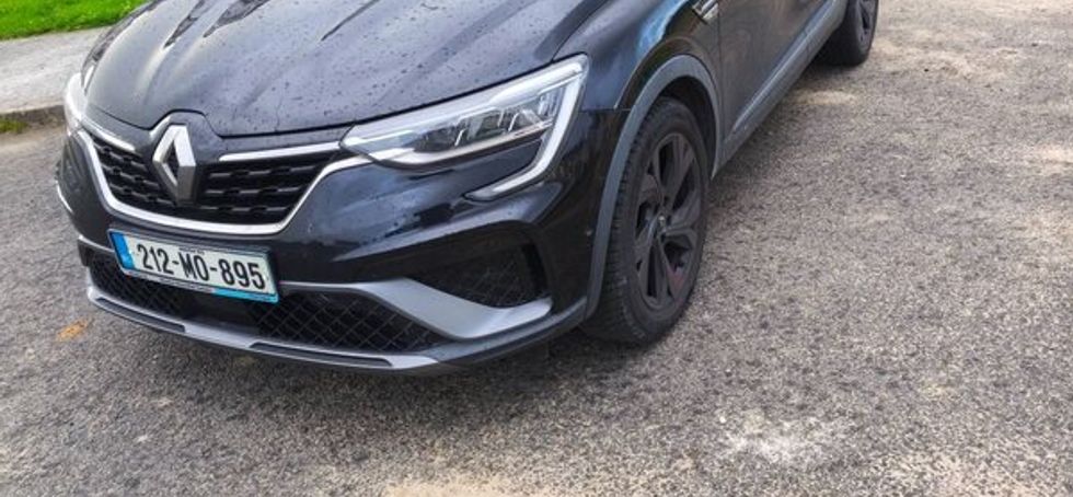Renault Arkana 2021 high spect mile hybrid 20,000