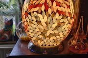 Egg-shaped mosaic lamp