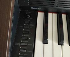 DISC Casio Celviano AP-220 Digital Piano, Brown Details Casio Celviano Digital Piano in Brown Finish Naturally Scaled Hammer Action Keyboard AiF Sound Source Technology 128-Note Maximum Polyphony