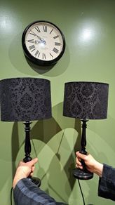 2 table lamps & ceiling lamp shade