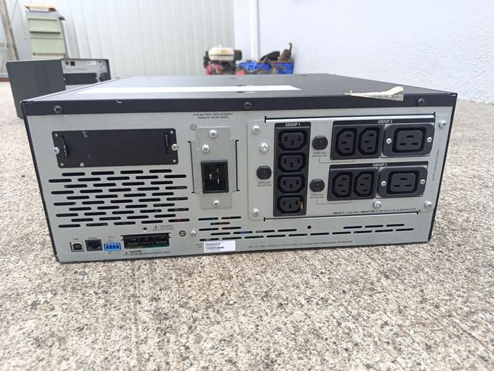 apc UPS 3000