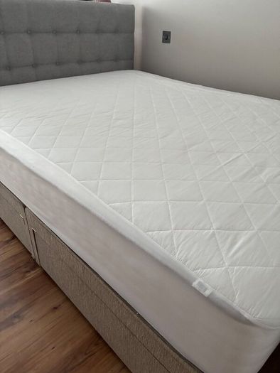 5 Foot Bed