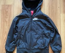 Boys Nike Jacket 8-10years