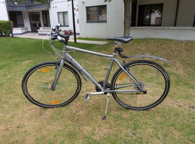 Trek 7.3 FX Hybrid Bike 20 inch Large Fully Serviced