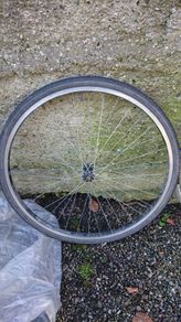 Bontrager AT 550 28" front wheel