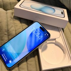 iPhone  15