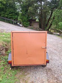 dog trailer