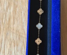 Clover Design Bracelet