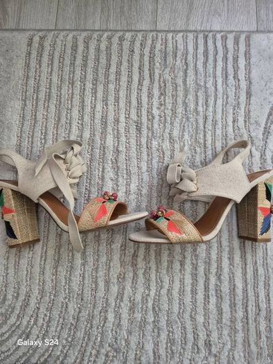 Tory burch