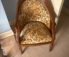 2 matching chairs
