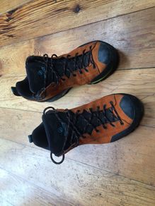 hiking shoes