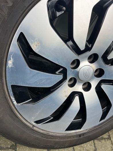 Land Range Rover Discovery 5 Aero 20" genuine wheels with tyres