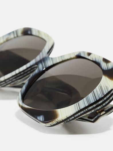 Indulge in the ultimate luxury with these spectacular Tory Burch