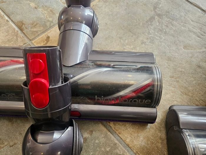 Dyson Auto motorheads
