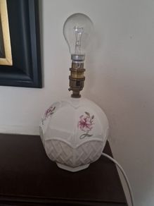 Belleek lamp