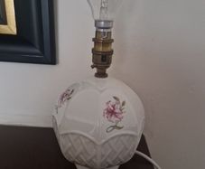 Belleek lamp