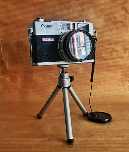 Canonet G-III 17 35 mm film camera Manufactured from spring 1972 to summer 1982
