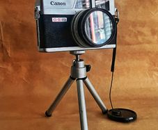 Canonet G-III 17 35 mm film camera Manufactured from spring 1972 to summer 1982