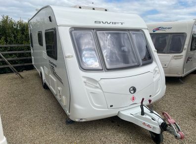 Swift Charisma 550