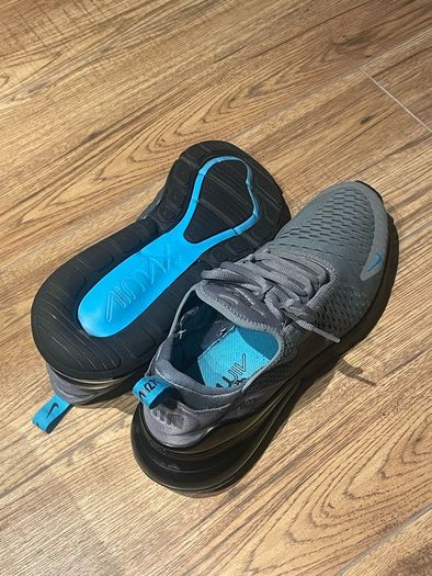 Nike Air Max 270 UK8.5