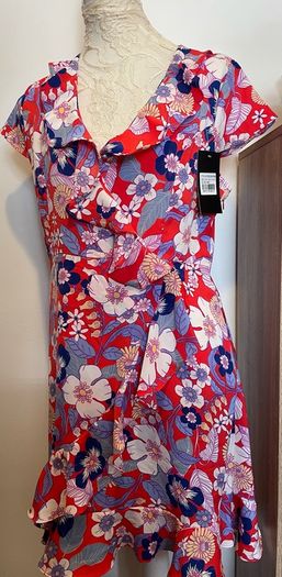 Pixie Daisy dress floral size 14 - New with tags