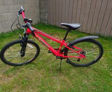 Girls bicycle 24 inch mountain bike