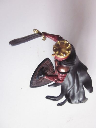 Papo Red Knight with Sword/ Shield  Figure 2007